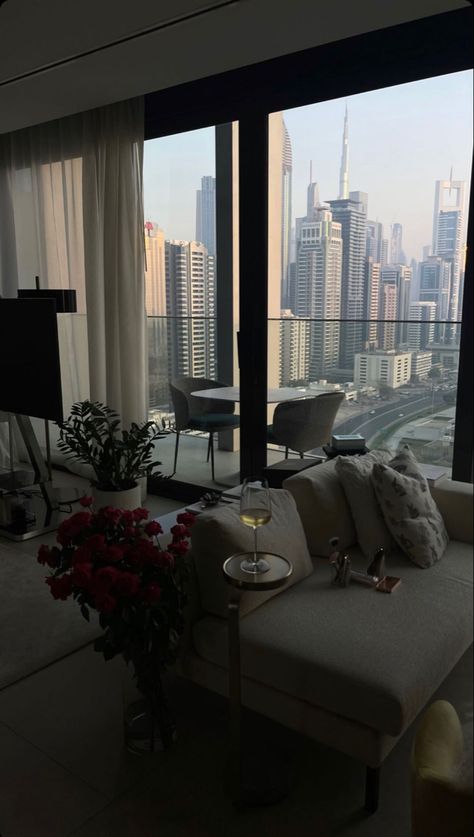 Antique Room Aesthetic, Apartamento New York, Expensive Apartment, Antique Room, City View Apartment, Apartment View, Apartments In Dubai, Dream Apartment Decor, Apartment Aesthetic