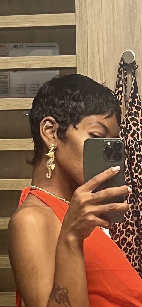 Twa Mullet, Pixie Haircut For Thick Hair Black Women, Pixie Haircut Wedding, Slick Pixie Cut, Pixie Fine Hair, Micro Mullet, Straight Pixie Haircut, Short Natural Haircuts For Black Women, Teyana Taylor Short Hair