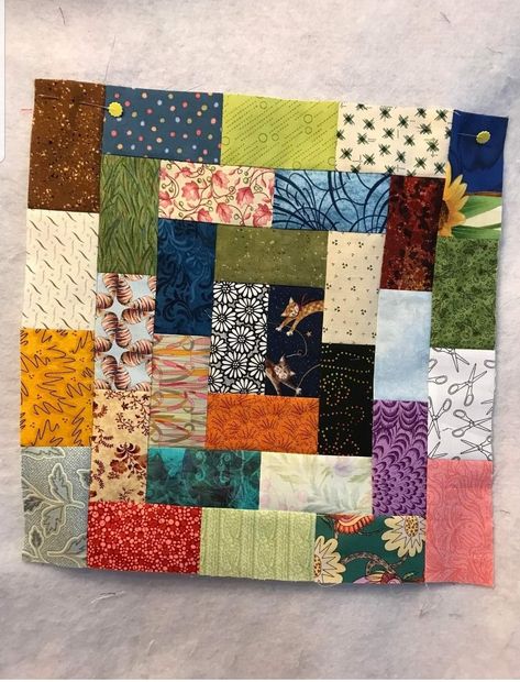 Potato Chip Block, Potato Chip Quilt, Patchwork Quilting Designs, Lap Quilt Patterns, Quilt Blocks Easy, Log Cabin Quilt Pattern, Crazy Quilt Blocks, Quilting Designs Patterns, Scrappy Quilt Patterns