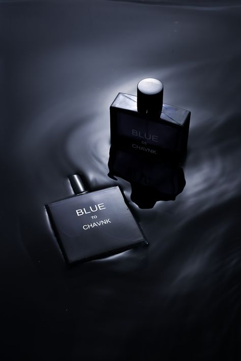 Cologne Product Photography, Perfume Collection Aesthetic, Luxury Perfume Women, Perfume Luxury, Commercial Photography Product, Best Perfumes For Women, Collection Aesthetic, Black Perfume, Fragrance Photography