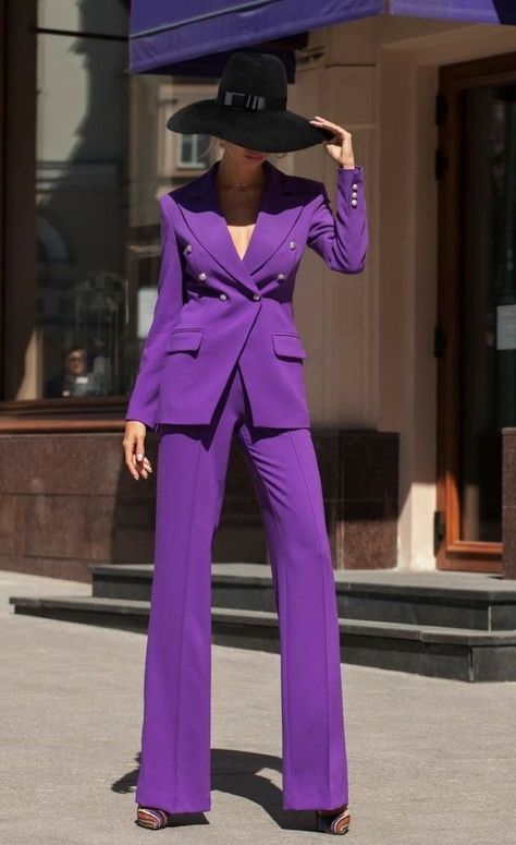 Purple Vest Outfit, Classy Graduation Outfit, Wedding Suit Women, Purple Suit, Outfit Inspiration Women, Purple Suits, Women Suits, Monochromatic Outfit, Spelling Bee