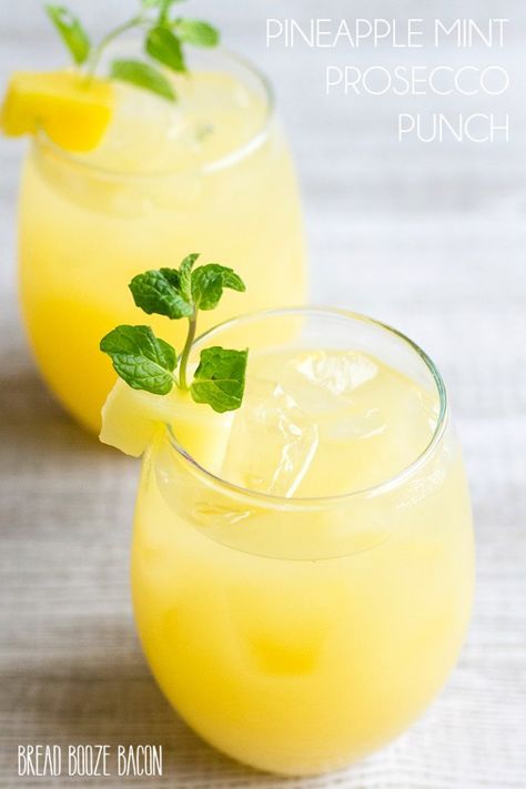 Pineapple Mint Prosecco Punch is a refreshing cocktail perfect for brunch or backyard parties! Make a pitcher and share with friends! #BreadBoozeBacon #cocktail #pineapple #mint #prosecco #punch #drinks #brunch Cocktail Prosecco, Prosecco Punch, Morning Cocktail, Bread Booze Bacon, Pineapple Mint, Best Brunch Recipes, Prosecco Cocktails, Backyard Parties, Refreshing Cocktail