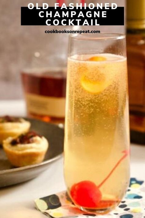 Alcoholic Recipes, Cocktails Easy, Orange Liquor, Champagne Drinks, Champagne Cocktails, Orange Bitters, Bourbon Cocktails, Festive Drinks, Champagne Cocktail