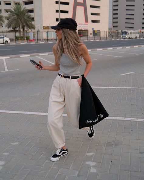 Instagram post by Mila Larina • Apr 30, 2022 at 2:46pm UTC Mila Larina, Sport Style Outfits, Casual Cap, Sport Style, Travel Packing, White Pants, Summer 2022, Style Outfits, Casual Look