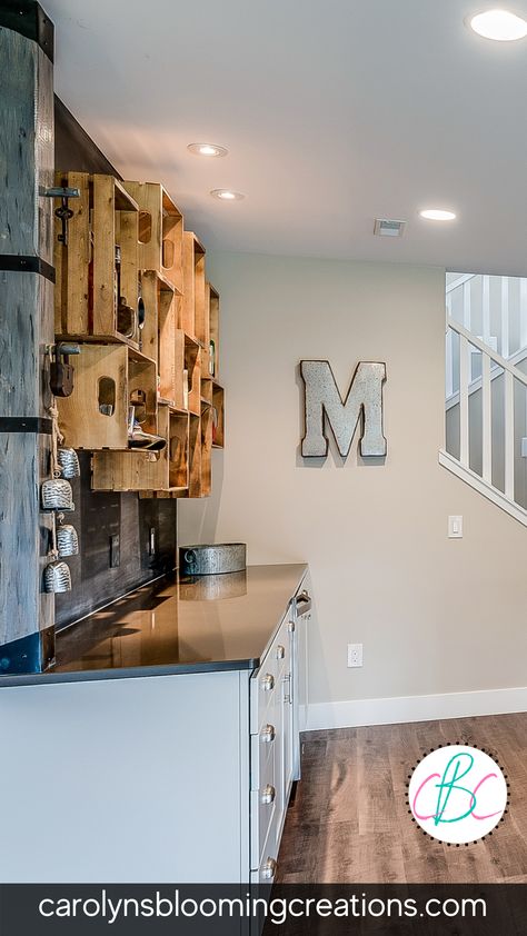 wood crates on the wall as shelves Diy Home Improvements, Man Cave Design, Just Chill, Large Tv, Man Of The House, Gaming Station, The Den, Organized Living, Home Improvements