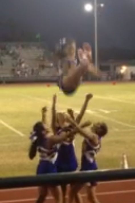 Pop cradle eAsy junior high stunts ojh Cheer Pictures, Good Cheer, Junior High, Sumo Wrestling, Dancer, Wrestling