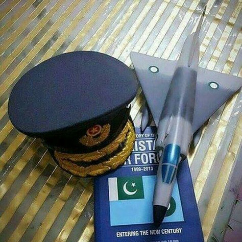 Pakistan air force Pak Air Force, Pakistan Air Force, Happy Independence Day Pakistan, Pak Army Soldiers, Air Force Women, Airborne Army, Pakistan Armed Forces, Pakistan Independence Day, Pak Army