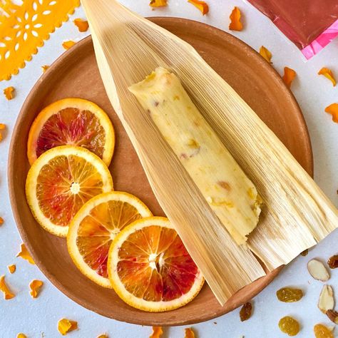 Sweet Orange Tamales Desert Tamales Recipe, Mini Tamales Appetizers, Desert Tamales, Thanksgiving Tamales, Sweet Tamales Recipe, Tamale Cakes, Homemade Tamales Recipe, Sweet Tamales, Tamales Recipe