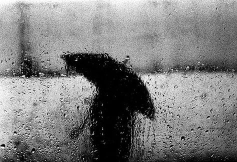 Rain Under The Rain Aesthetic, The Rain Aesthetic, Rainy Day Pictures, Rain And Thunderstorms, Marguerite Duras, Rain Aesthetic, Bw Art, Smell Of Rain, I Love Rain