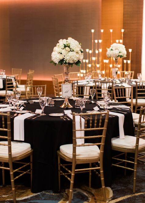 Black Tablecloth Wedding, Black White Gold Wedding Theme, Black And Gold Wedding Theme, Black Gold Wedding Theme, Gold Gowns, Gold Reception, Gold Wedding Reception, Black Wedding Decorations, Black And Gold Theme