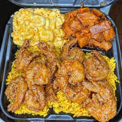 HOME OF THE SOUL FOOD (@pixieemeals) • Instagram photos and videos Sticky Shrimp, Southern Recipes Soul Food, Soul Food Dinner, Catering Food, Food Goals, Food Obsession, Interesting Food Recipes, Food Cravings, I Love Food