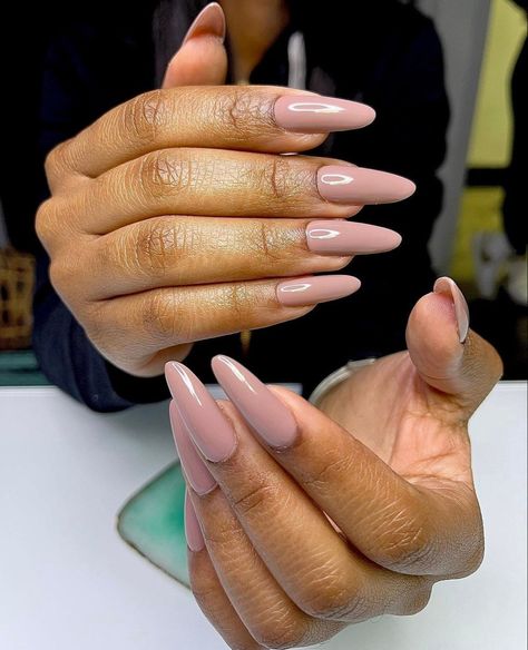 Natural Hacks, Dark Skin Nail Color, Dnd Gel Nail Polish, Almond Acrylic Nails Designs, Taupe Nails, Nails Inspired, Matte Black Nails, Colors For Dark Skin, Lacquer Paint