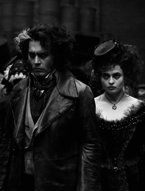 Mrs Lovett Aesthetic, Sweeny Todd Wallpapers, Tim Burton Movies Aesthetic, Sweeny Todd Aesthetic, Sweeney Todd Wallpaper, Sweeney Todd Aesthetic, Sweeney Todd And Mrs Lovett, Tim Burton Costumes, Dark Shadows Movie