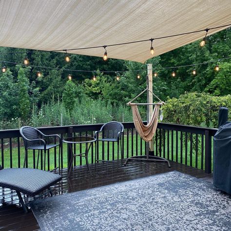 Deck Sun Shade, Shade Sail Ideas, Patio Lighting Ideas, Patio Shade Sails, Patio Sails, Shade Sail Installation, Screen Patio, Deck Shade, Deck Canopy