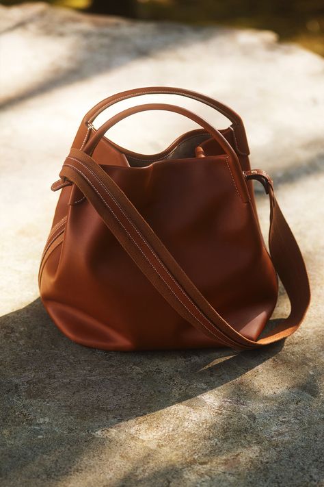 Website Clothing, Leather Bags For Women, Timeless Bags, Italian Bags, Modern Bag, Italian Leather Bags, Minimalist Bag, Elegant Bags, Handcrafted Bags