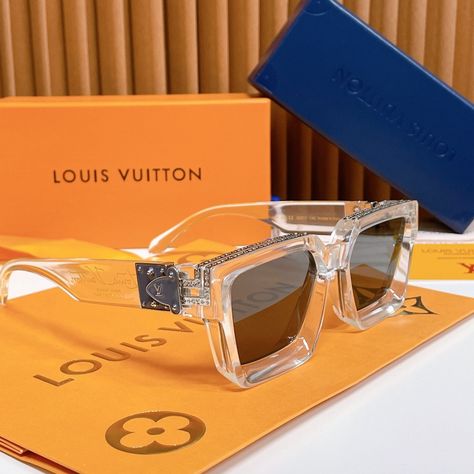 Lv Glasses Louis Vuitton, Lv Glasses, Oman Women, Louis Vuitton Sunglasses, Eye Wear, Fashion Belts, Bags Shoes, Abu Dhabi, Shoes Women