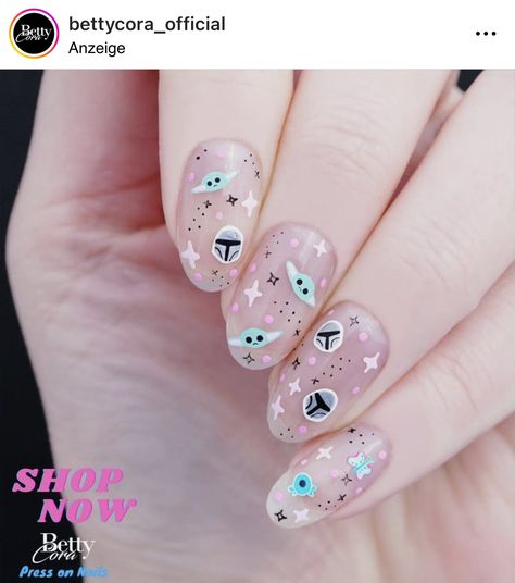 Acrylic Nails Short Fingers, Cartoon Short Nails, Simple Star Wars Nails, Star Wars Inspired Nails, Mandalorian Nail Art, Star Wars Nails Simple, Mandalorian Nails, Star Wars Nails Designs, Cute Animal Nails