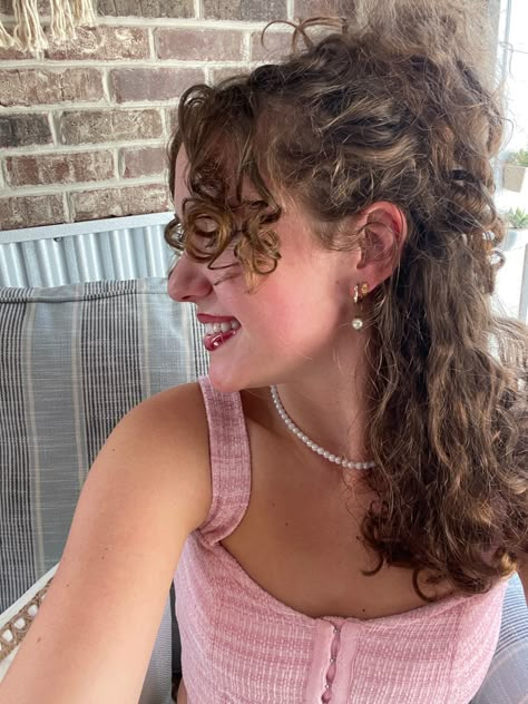 Curly Prom Hair, Natural Curly Hair Cuts, Curly Hair Styles Easy, Hairdos For Curly Hair, Curly Hair Inspiration, Pink Girly Things, Hair Curly, Cut My Hair, Curly Hair Cuts