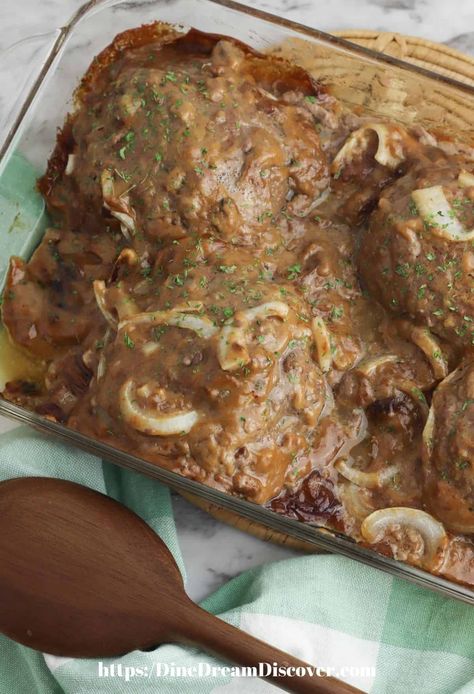 Hamburger Steak In Oven, Baked Salisbury Steak, Baked Salisbury Steak Recipe, Bake Turkey Wings Recipe, Creamy Mushroom Gravy, Baked Hamburgers, Hamburger Steak Recipes, How To Cook Hamburgers, Homemade Salisbury Steak