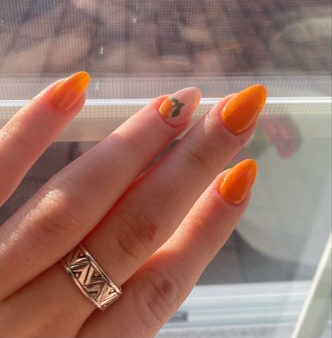 Orange Pattern Nails, Orange Themed Nails, Orange Simple Nails, Nails With Oranges Fruit, Orange Heart Nails, Orange Slice Nails, Orange Design Nails, Hot Orange Nails, Cute Orange Nails