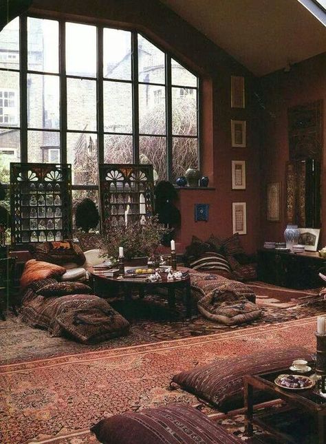 I want to be here :) Hipster Decor, Bohemian Style Home, Zen Zone, Casa Country, Bohemian House, Style At Home, Bohemian Home, Design Living, A Living Room