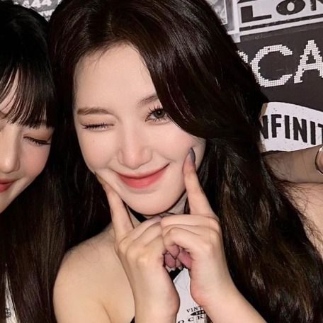 #gidle matching icons Minnie And Shuhua Matching Icons, Gidle Matching Pfp, Gidle Matching Icons, Matching Pics, Kpop Matching, Matching Pfp's, Matching Pfps, G I Dle, Girl Icons