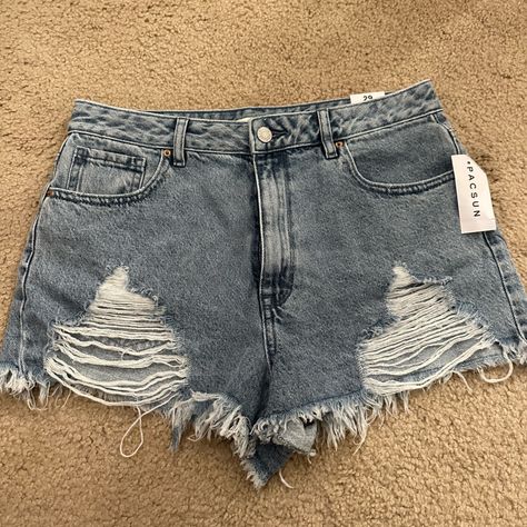 Distressed , Stretchy, Brand New Pacsun Jean Shorts, Rome Outfits, Clothes Shorts, Cute Bottoms, Party Bottoms, Preppy Shorts, Short Pollera, Rise Festival, Trendy Items