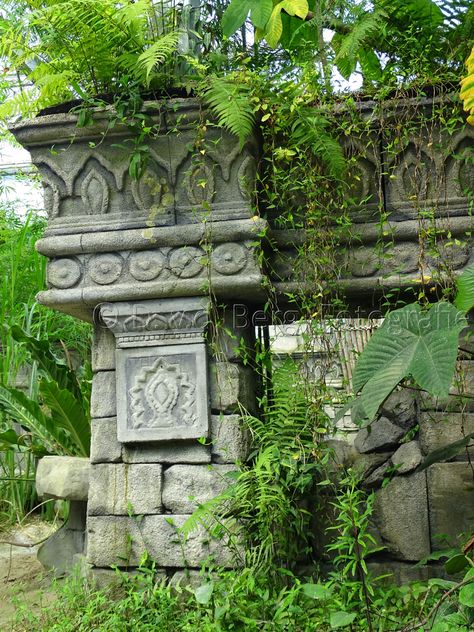 Jungle Ruins, Jungle Temple, Stone Temple, Temple Ruins, Oc Pokemon, Ancient Statues, Moss Art, Urban Nature, Vivarium