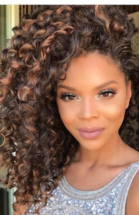 40 Best Crochet Braids Hairstyles to Try in 2022 - The Trend Spotter Crochet Hairstyles For Black Women, Curly Crochet Braids, Crochet Hairstyles, Curly Crochet Hair Styles, Crochet Braid Styles, Pelo Afro, Crochet Braids Hairstyles, Hairstyles For Black Women, Crochet Hair