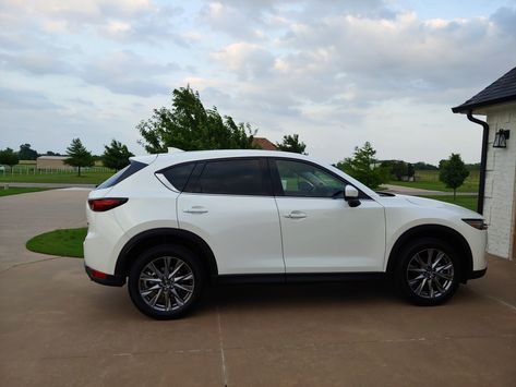 White Mazda Cx5, Mazda Cx5 White, White Mazda, Mazda Suv, White Suv, 2024 Goals, Mazda Cx5, Dream Vehicles, Small Suv