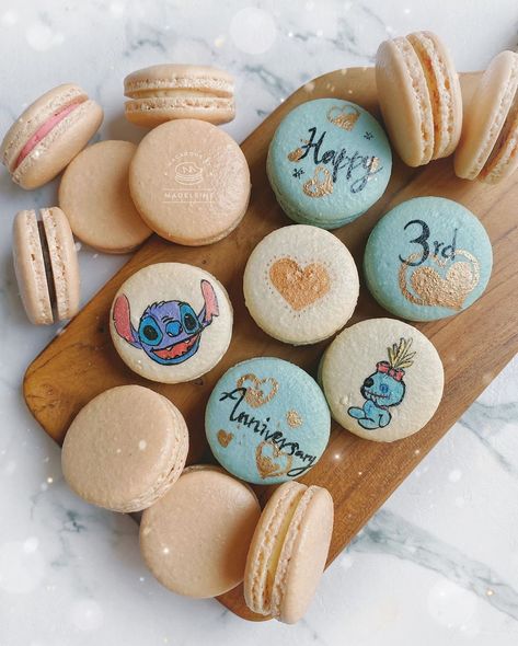 Stitch Macarons, Anniversary Macarons, Stitch Food, Anniversary Years, Stitch Cake, Kl Malaysia, 9th Birthday, Macaroons, Lilo And Stitch