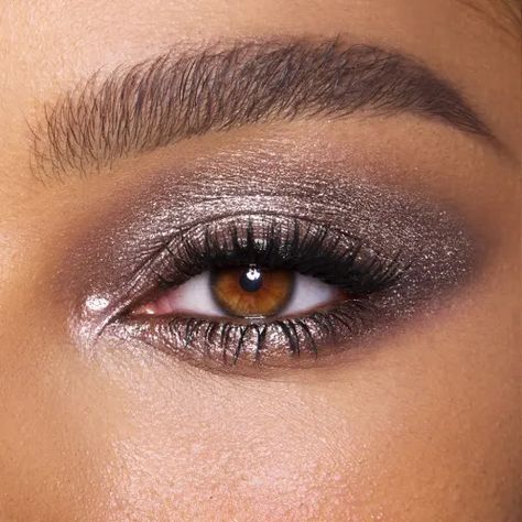 HYPNOTISING POP SHOTS Charlotte Tilbury Eyeshadow, Silver Smokey Eye, Shimmer Eye Makeup, Make Your Eyes Pop, Silver Eyeshadow, Magical Makeup, Sparkling Eyes, Single Eyeshadow, Cruelty Free Makeup