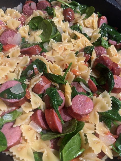 Delicious, quick, and easy keilbasa, spinach, and rotel pasta recipe. Great for weeknights #CookingforCowboys Kielbasa Pasta Recipes, Rotel Pasta, Kielbasa Pasta, Ranch Wife, Tuscan Pasta, Pasta Healthy, Bowtie Pasta, Spinach Pasta, Spinach Recipes