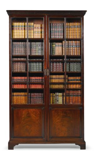 Georgian Bookcase, Lawyer Office, Mahogany Bookcase, Georgian Furniture, Bedroom Decor For Couples, Home Library Design, Antique Interior, Book Shelves, Library Design