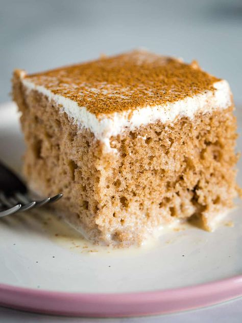 Spice Tres Leches Cake - Cook Fast, Eat Well Spice Tres Leches Cake, Chocolate Tres Leches Cake, Cake Printable, Tres Leches Cake Recipe, Boxed Cake Mixes Recipes, Leches Cake, Spice Cake Mix, Christmas Cake Recipes, Tres Leches Cake