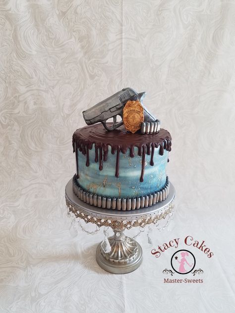 Police drip cake. Police Grooms Cake Weddings, Police Wedding Cake Toppers, Police Grooms Cake, Cop Gifts, Police Cakes, 20 Anniversary, Gifts For Cops, Groom Cake, Cake Walk