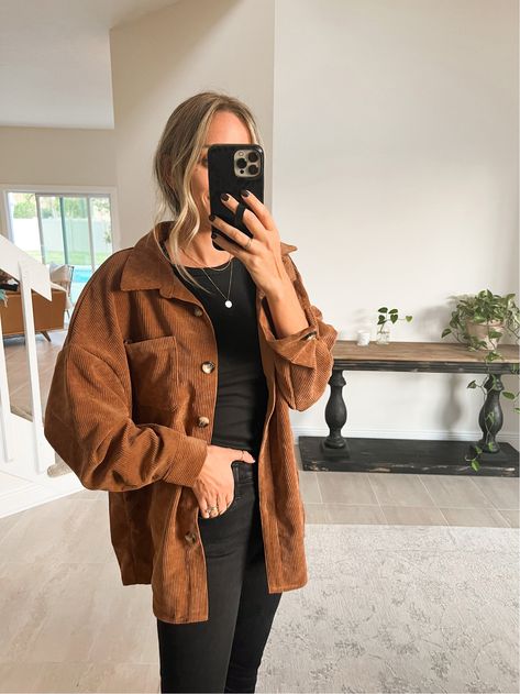 Courdroy Jacket Women Outfit, Brown Clothes Women, Courdaroy Jackets Outfit, Courdoroy Jacket Outfit Women, Brown Shirt Jacket Outfit, Courderoy Jacket Outfit Fall, Corduroy Shacket Outfit Women, Cordory Jacket Outfit Women, Orange Corduroy Jacket Outfit