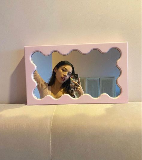 Olivia Rodrigo Mirror Selfie, Curvy Mirror, Wavy Mirror, Mexican Girl, March 5, Mirror Mirror, Olivia Rodrigo, Lady And Gentlemen, I Icon