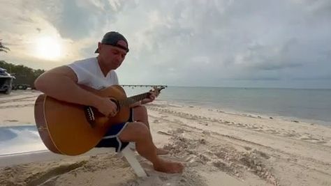 Kenny Chesney on Instagram: "So goodbye Jimmy. Thanks for your friendship and the songs I will carry in my heart forever. Sail On Sailor 🦜🌴🌊" Kenny Chesney Tattoo Ideas, Kenny Chesney Pictures, Kenny Chesney Songs, Knowing You Kenny Chesney, Kenny Chesney Tour, Kenny Chesney Concert, Jimmy Buffett, Kenny Chesney, Love My Man