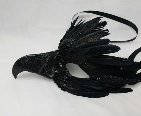 Goth Masquerade, Masquerade Aesthetic, Raven Mask, Crow Mask, Crow Costume, King Dress, Sweet 16 Outfits, Bird Mask, Paper Mache Mask