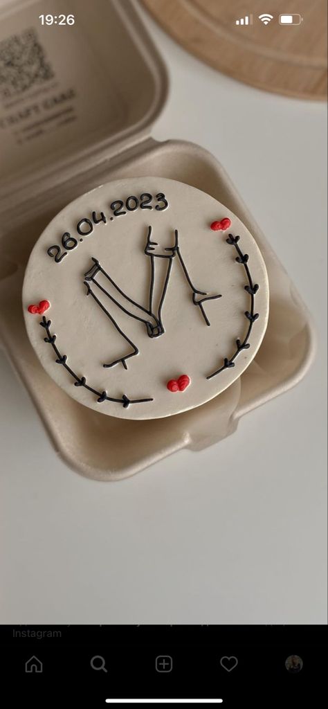 Banto Cake For Boyfriend, Bento Cake For Boyfriend Birthday, Bento Cake Ideas For Boyfriend, Cake Design For Boyfriend Birthday, Bento Cake Design For Boyfriend, Bento Cake For Boyfriend, Birthday Cake For Boyfriend, Cake Design For Men, Cake For Boyfriend