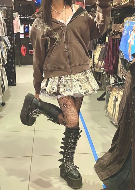 Kawaii Grunge Aesthetic, Alt Outfits, Foto Poses, Alt Fashion, Swaggy Outfits, Mode Inspo, Goth Outfits, Alternative Outfits, Mall Goth