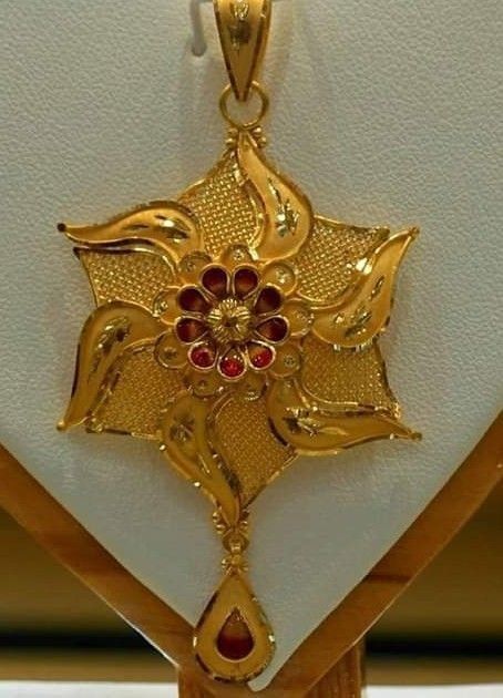 Gold Pandel Set Design, Pendal Gold, Gold Locket Design, Cheap Gold Jewelry, Pendent Design, Payal Designs Silver, Indian Gold Necklace Designs, Fancy Pendant, Wedding Jewellery Designs