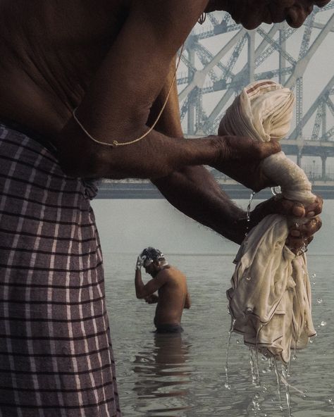 Humanity Photography, Photojournalism Photography, Photography Career, Action Photography, Environmental Portraits, Storytelling Photography, Street Portrait, Full Time Artist, Film Inspiration