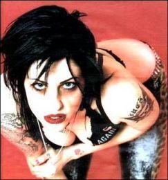 oh brody Princesa Punk, Chicas Punk Rock, The Distillers, Piskel Art, Women Of Rock, Estilo Rock, Riot Grrrl, Goth Women, Punk Girl