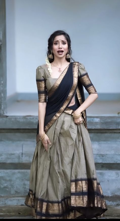 Indian Style Dresses Gowns, Tamil Traditional Saree, Black Dhavani Designs, South Indian Wear For Women, Ikat Lehanga Designs, Lehenga Davani Designs, South Style Lehenga, South Indian Lehnga Dress, South Style Saree