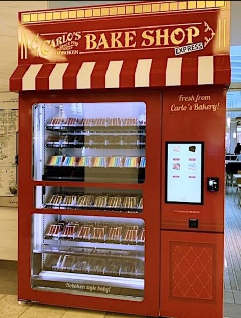 Cake slice vending machine! Food Vending Machines, Vending Machine Design, Carlos Bakery, Cake Bar, Vending Machine Business, Pastry Design, Kiosk Design, Cake Bars, Types Of Cakes