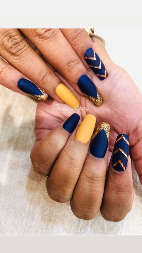 Colored Nail Designs, Blue And Yellow Nails, Teen Makeup, Belle Nails, Nail Extensions Acrylic, Blue Gel Nails, Yellow Nail Art, Yellow Nails Design, Yellow Nail