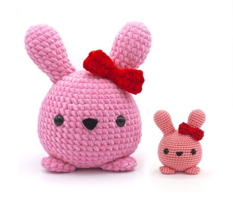 Beginner Patterns, Small Bunny, Big Bunny, Bunny Amigurumi, Boy Blanket, Bunny Pattern, Easy Crochet Projects, Chenille Yarn, Mini Pink