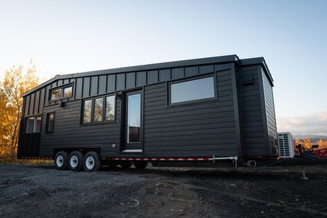 Exterior Cladding Options, Tumbleweed Tiny Homes, Downstairs Bedroom, Tiny House Towns, Tiny Home On Wheels, Tiny House Exterior, Steel Siding, Tiny Houses For Rent, Tiny House Builders